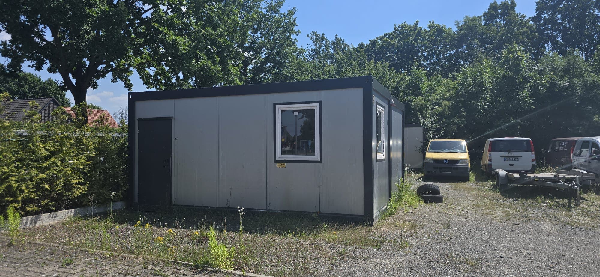 Bürocontainer 20 ft, 2 Fenster, Elektrik + renoviert